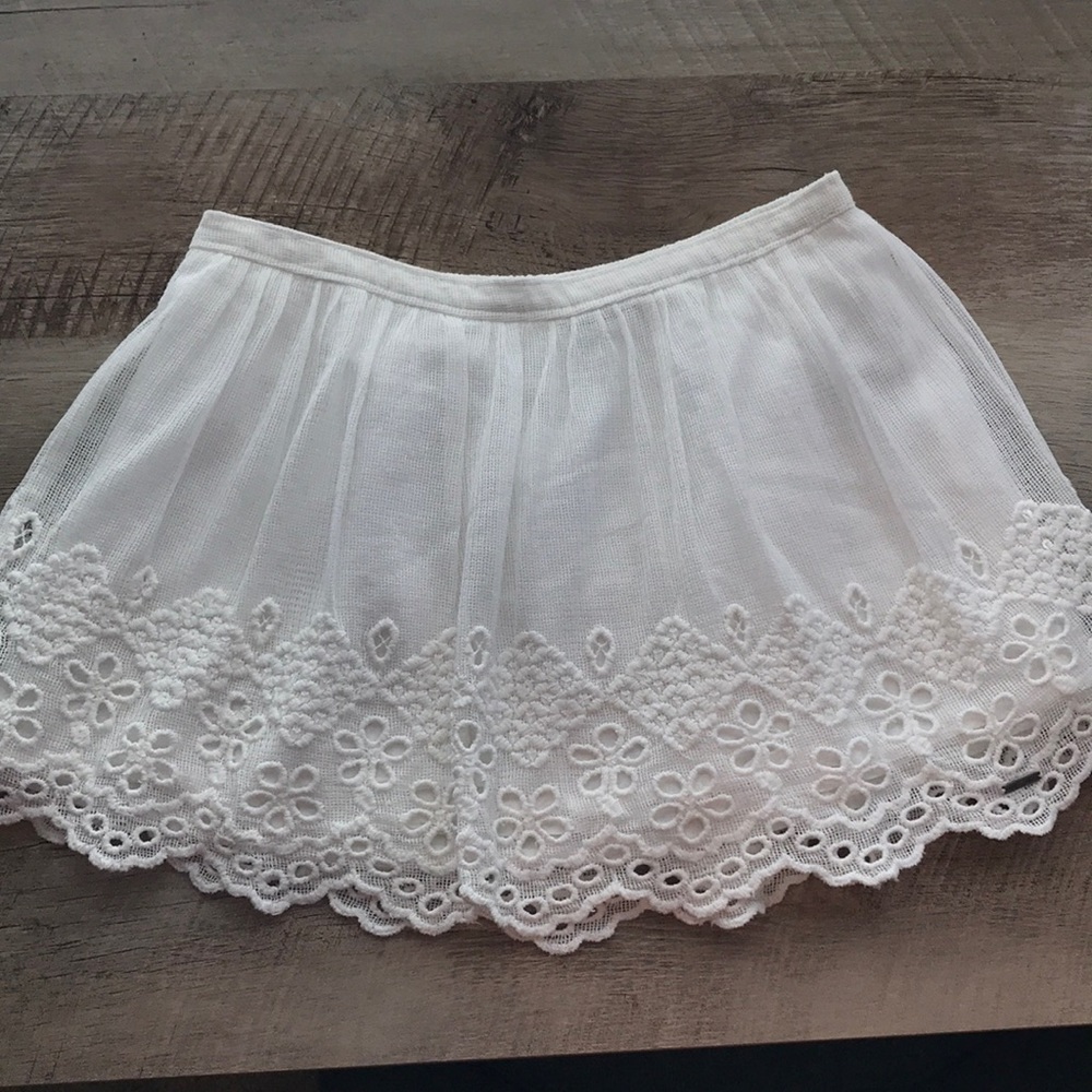 Abercrombie Kids white eyelet trim mini skirt LG